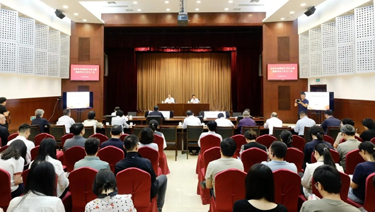 民革中央理论学习中心组召开集体学习（扩大）会